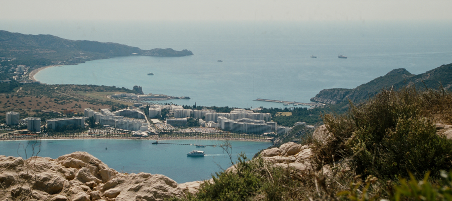 Costa Blanca vs Costa del Sol: Where Does Rental Income Perform Better?