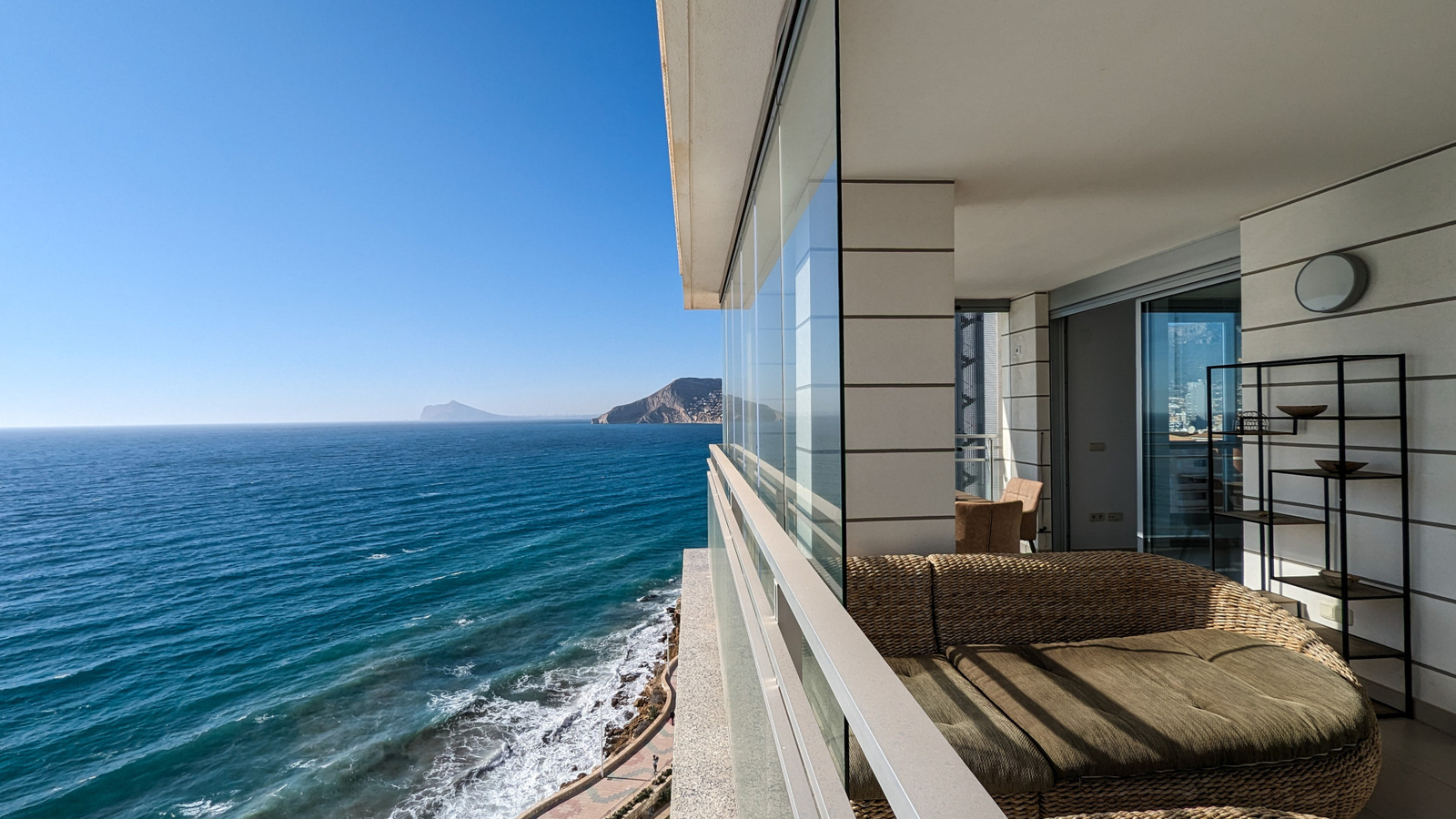 photo of Apartments on P.º Maritimo Playa del Bol, 59, 03710 Calpe, Alicante, Spain
