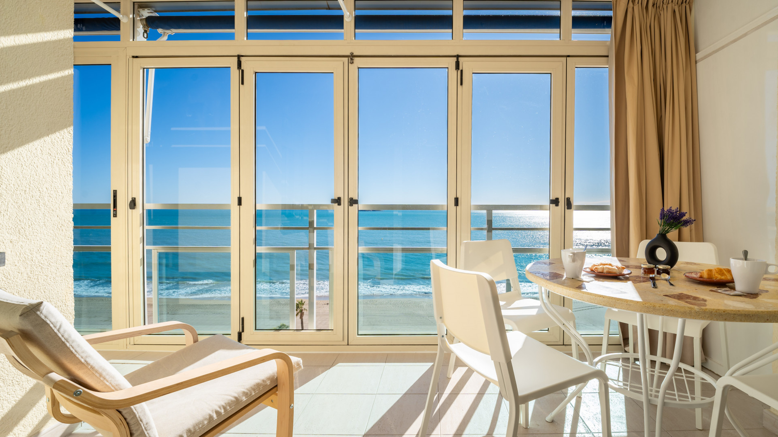 photo of Apartments on Av. de la Armada Española, 17, 03502 Benidorm, Alicante, Spain