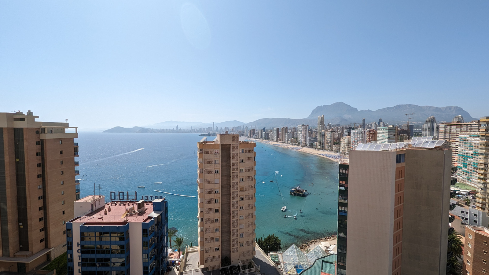 photo of Apartments on Playa de Levante, C. Alcalde Manuel Catalán Chana, 12, 03503 Benidorm, Alicante, Spain