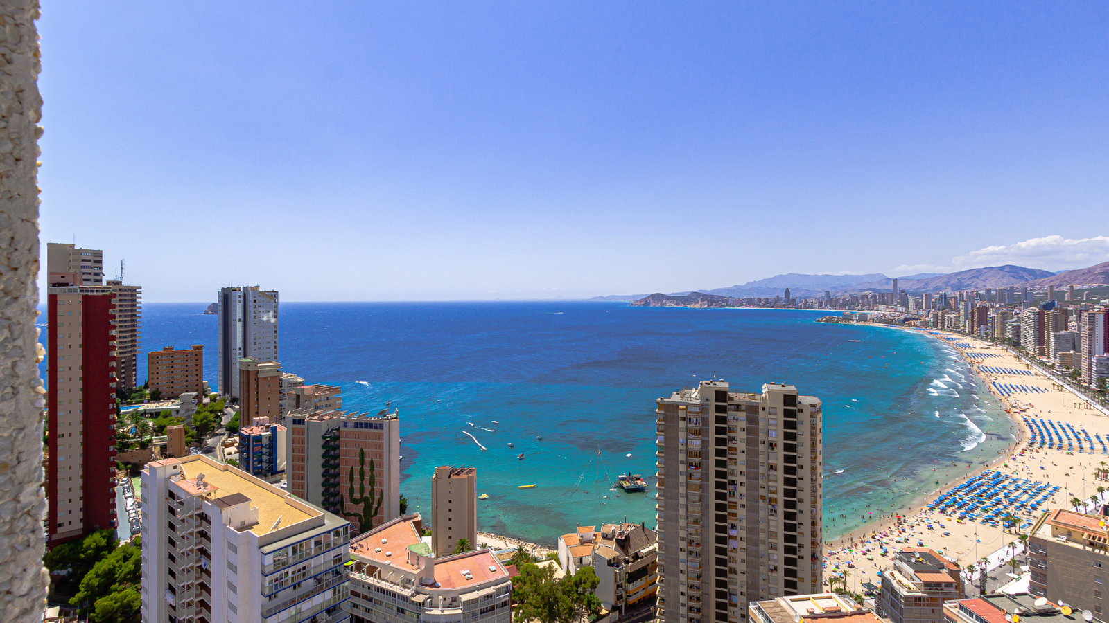 photo of Apartments on C. de Bonn, 4, 03503 Benidorm, Alicante, Spain