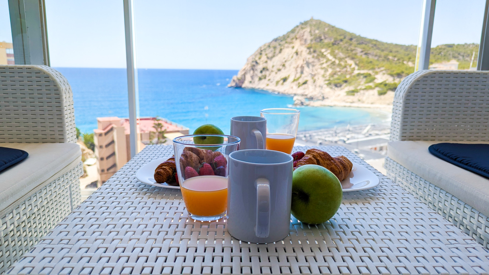 photo of Apartments on Pg. del Mar, 8, 03509 Benidorm, Alicante, Spain