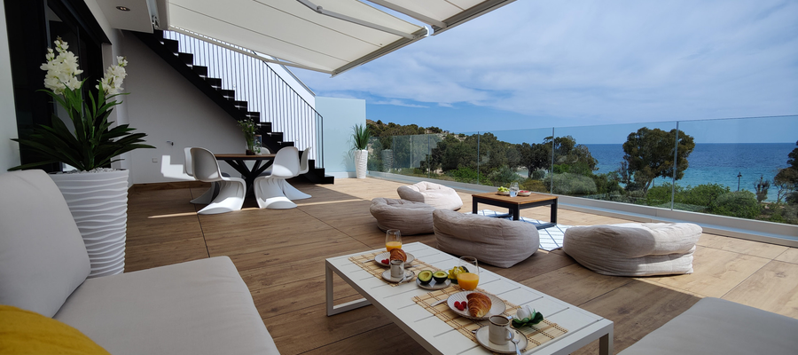 ALLONBAY private jacuzzi home