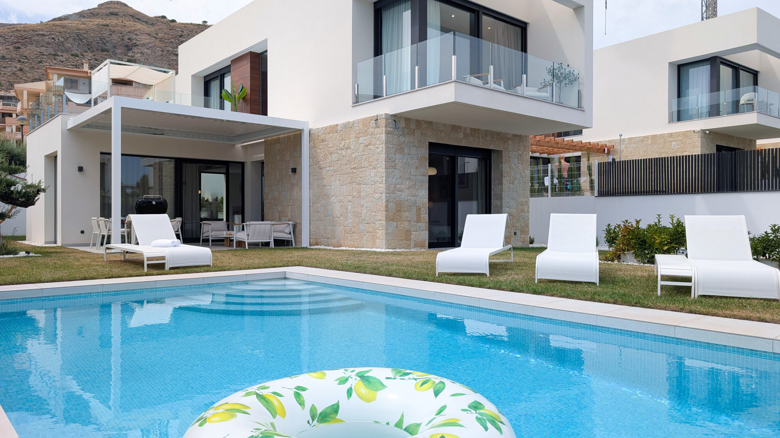 photo of Villa or house on C. París, 11, 03509 Finestrat, Alicante, Spain