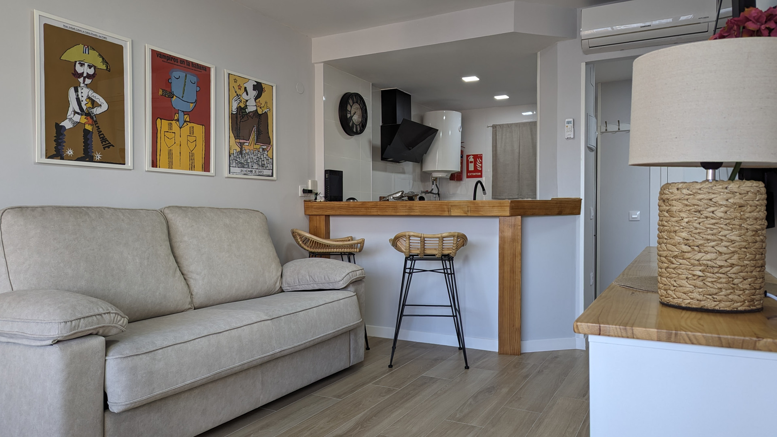 photo of Apartments on Av. Ametlla de Mar, 22, 03503 Benidorm, Alicante, Spain