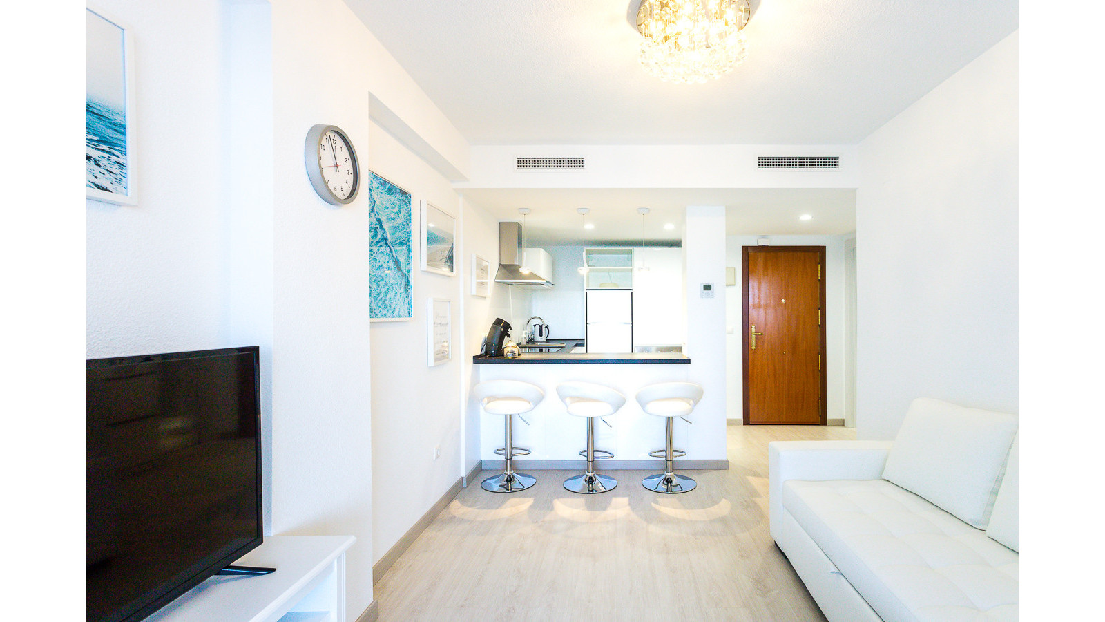 photo of Apartments on C. de Bonn, 4, 03503 Benidorm, Alicante, Spain