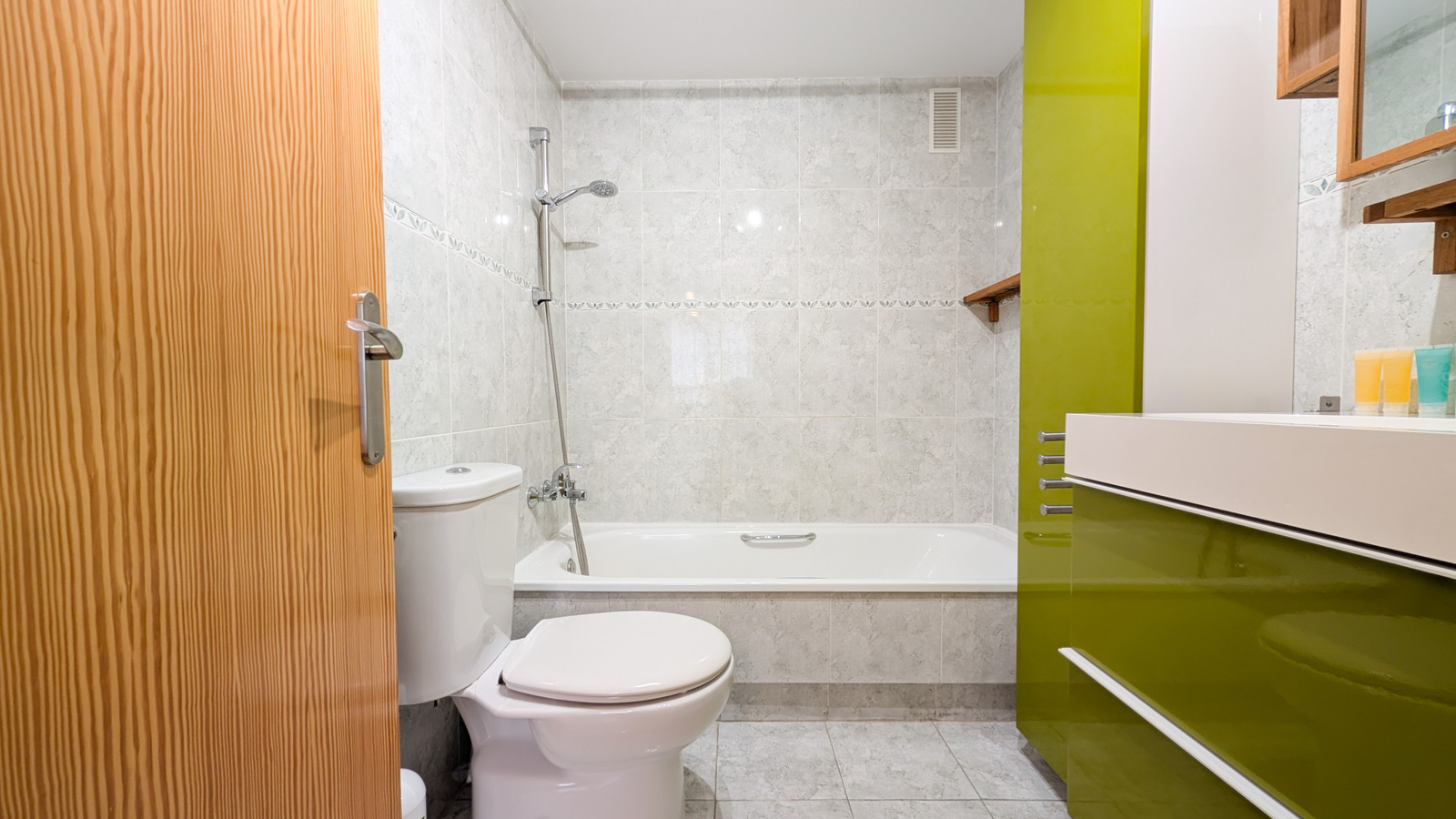 photo of Villa or house on Carrer Tramuntana, 3, 03570 La Vila Joiosa, Alicante, Spain
