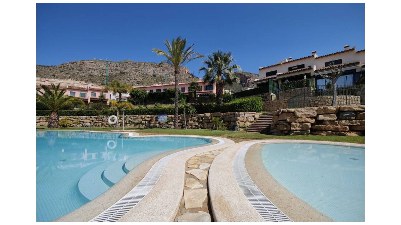photo of Villa or house on Carrer Berna, 27, 03509 Golf Badia, Alicante, Spain