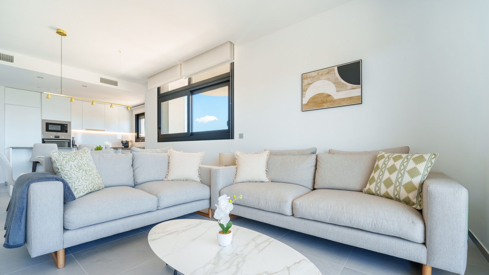 photo of Apartments on Calle Pdte. Adolfo Suárez, 14, 03502 Benidorm, Alicante, Spain