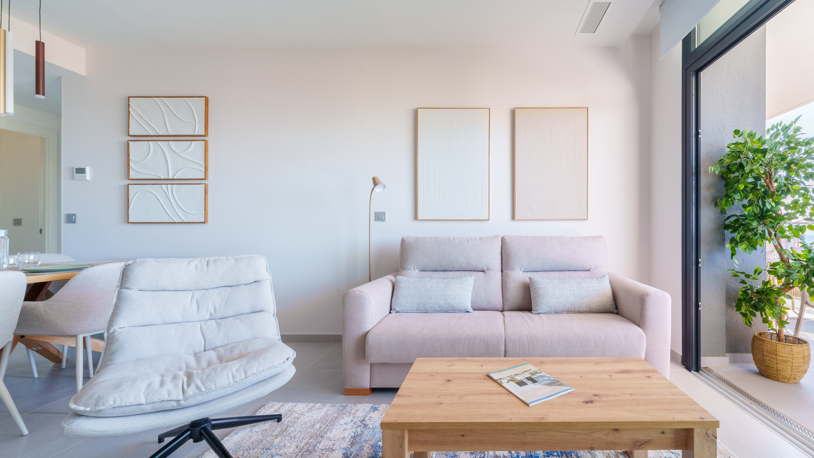 photo of Apartments on Calle Pdte. Adolfo Suárez, 14, 03502 Benidorm, Alicante, Spain