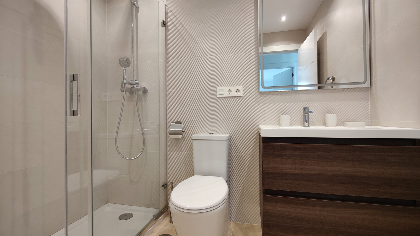 photo of Villa or house on Partida Paraíso, 43, 03570 Villajoyosa, Alicante, Spain