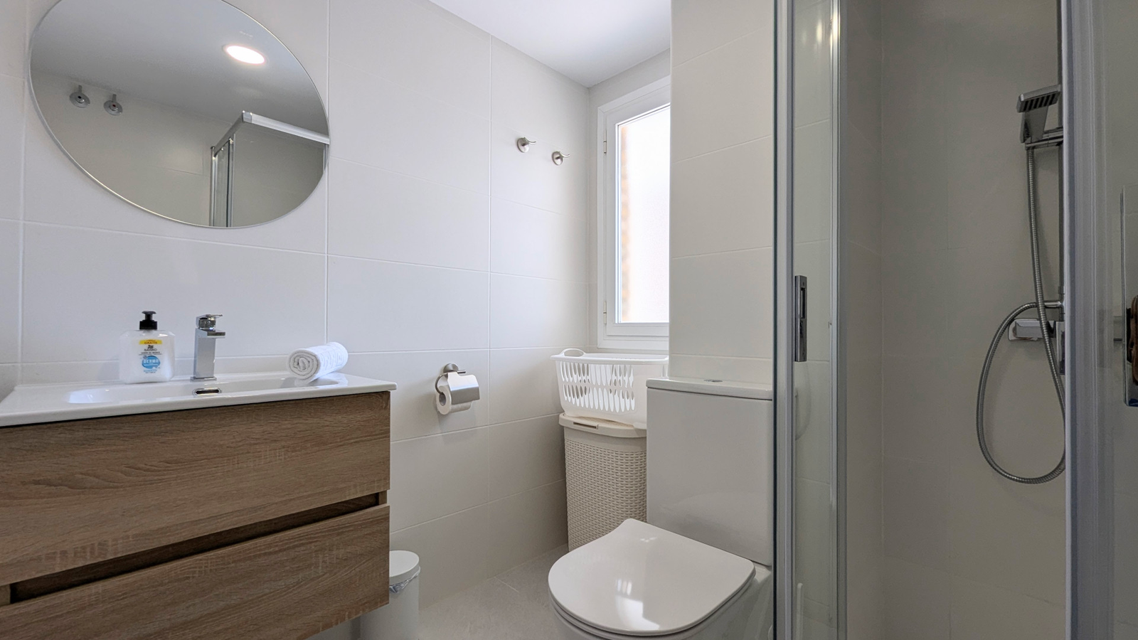 photo of Apartments on Av. del Mediterráneo, 42, 03503 Benidorm, Alicante, Spain