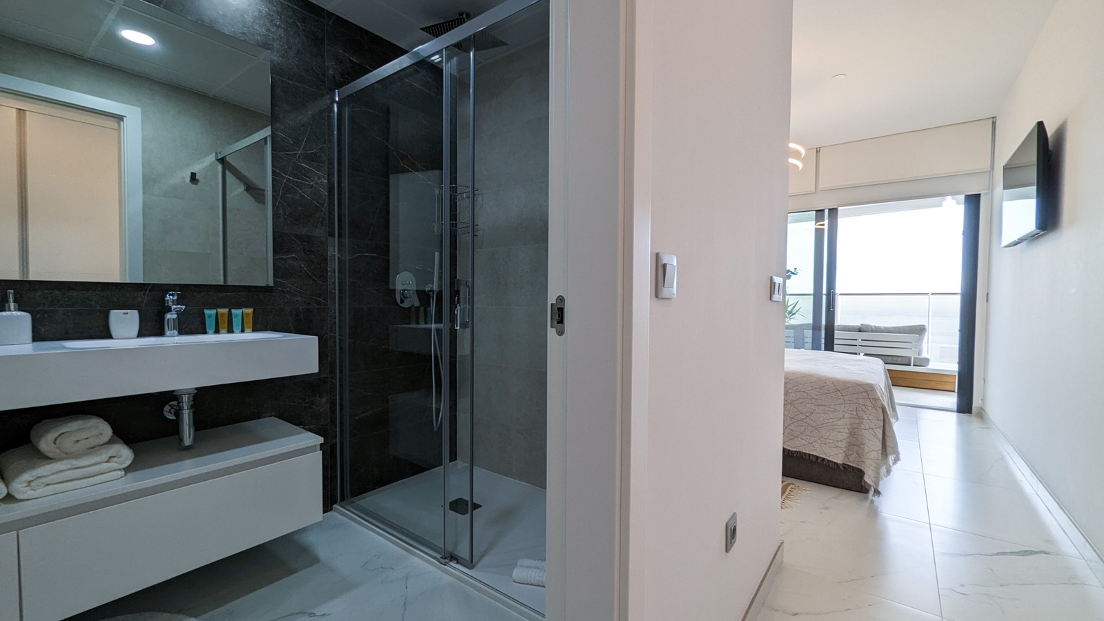 photo of Apartments on Av. de la Armada Española, 20, 03502 Benidorm, Alicante, Spain