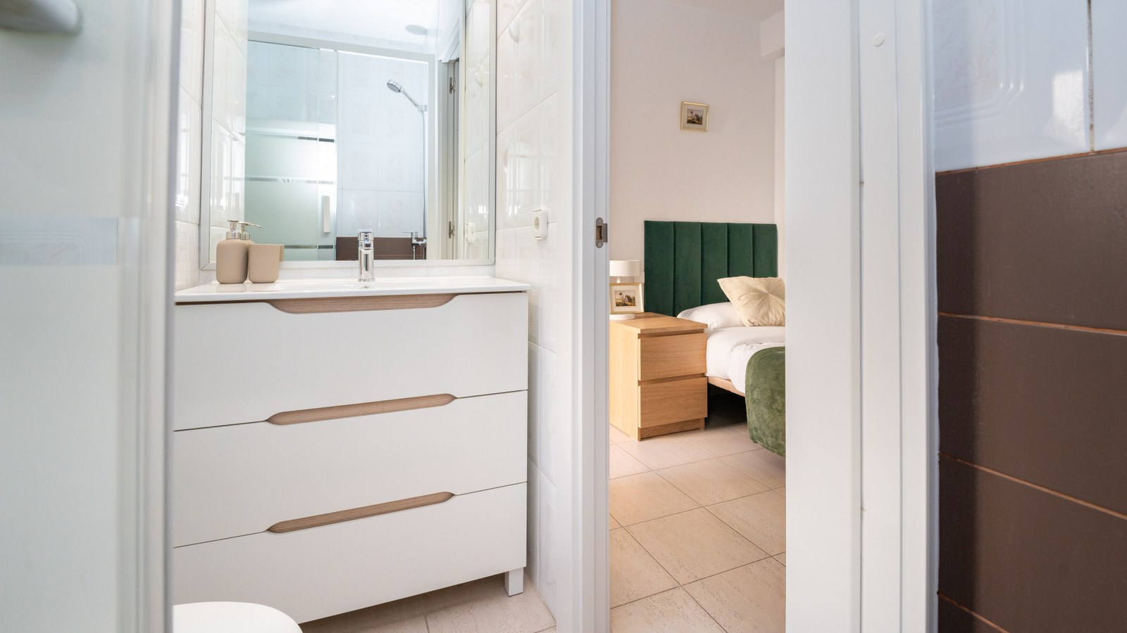 photo of Apartments on Av. de la Armada Española, 17, 03502 Benidorm, Alicante, Spain