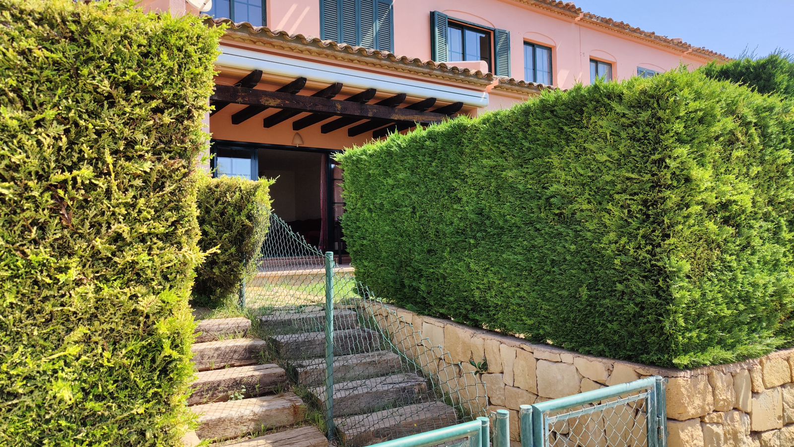 photo of Villa or house on Carrer Berna, 27, 03509 Golf Badia, Alicante, Spain