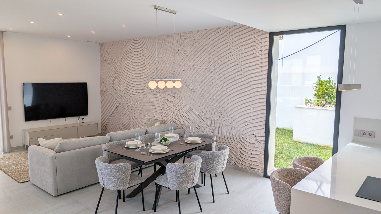 photo of Villa or house on C. París, 11, 03509 Finestrat, Alicante, Spain