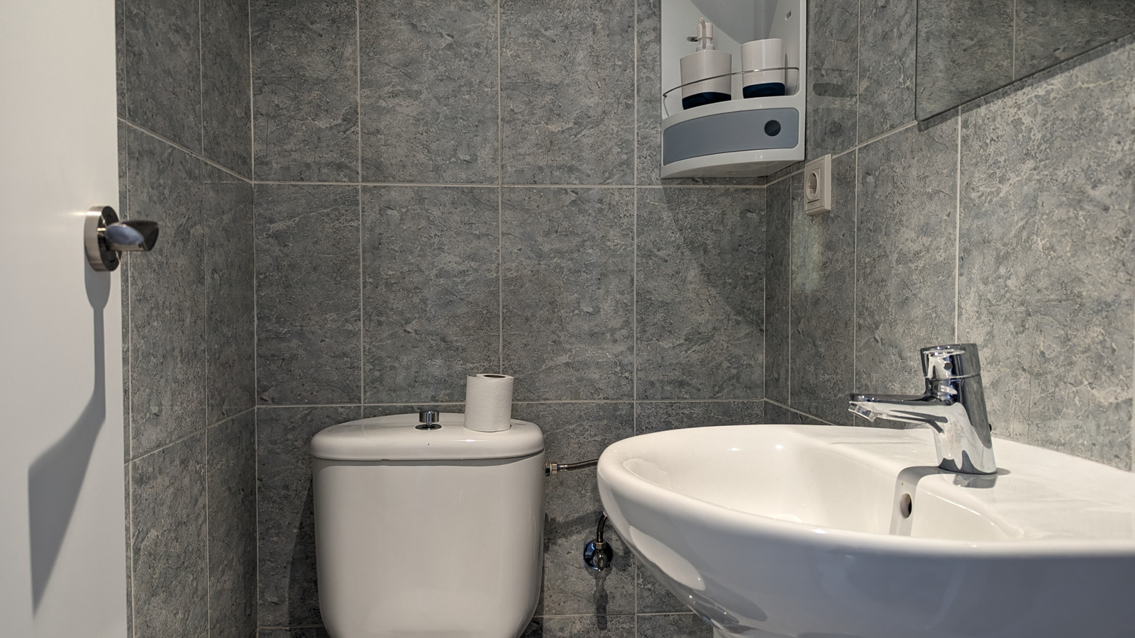 photo of Apartments on Carrer de Dénia, 15, 03502 Benidorm, Alicante, Spain
