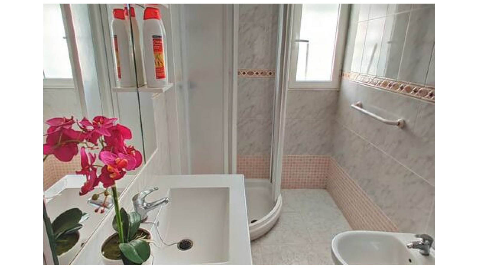 photo of Apartments on Av. Ametlla de Mar, 18, 03503 Benidorm, Alicante, Spain