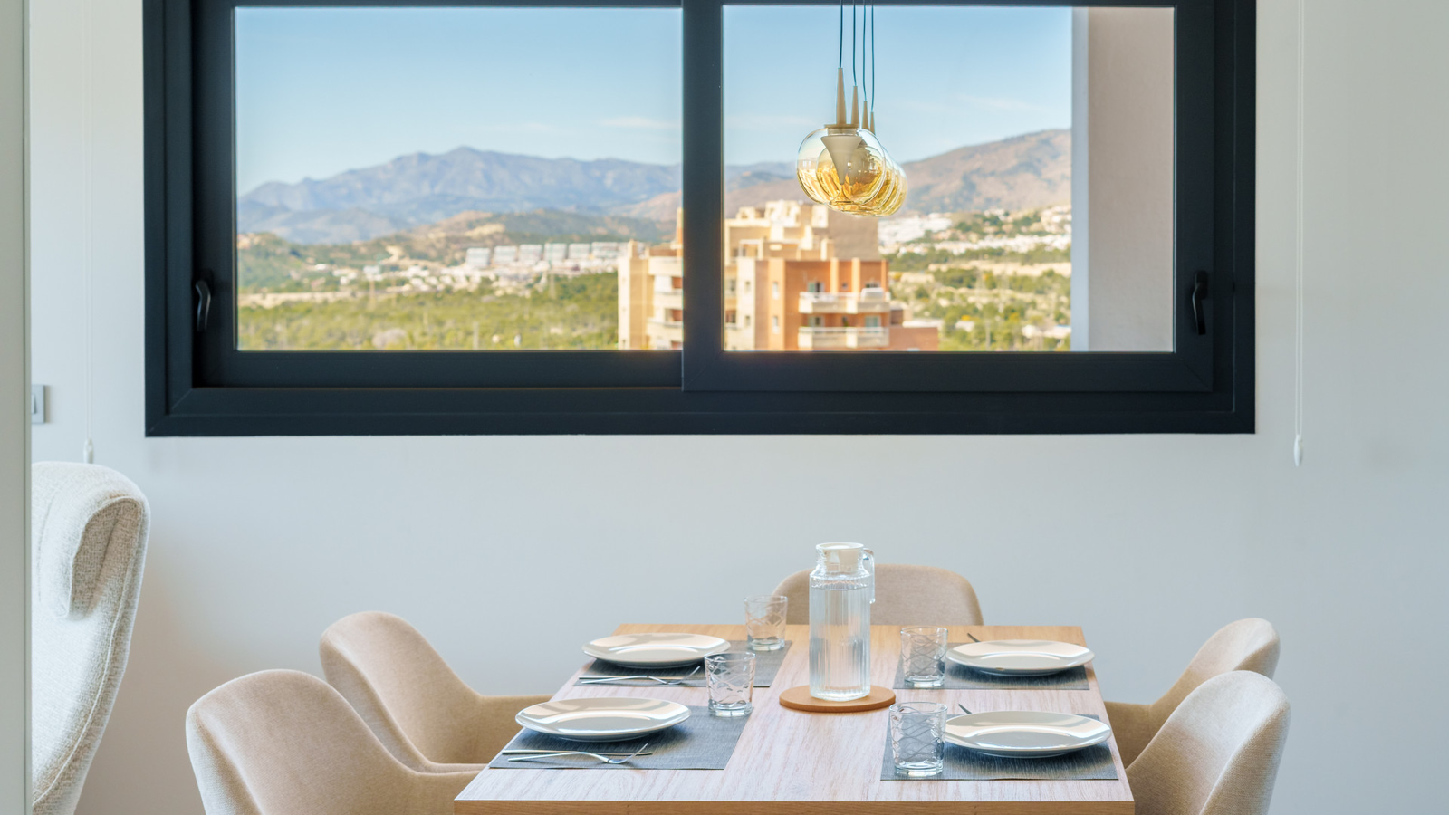 photo of Apartments on Calle Pdte. Adolfo Suárez, 14, 03502 Benidorm, Alicante, Spain
