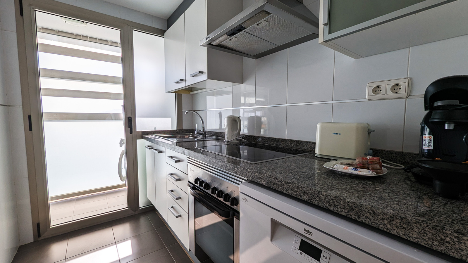 photo of Apartments on Torre Lúgano, C. de Viena, 8, 03503 Benidorm, Alicante, Spain