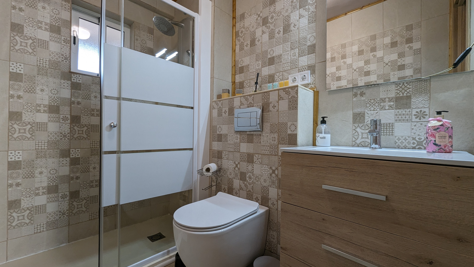 photo of Apartments on C. Asturias, 14, 03502 Benidorm, Alicante, Spain