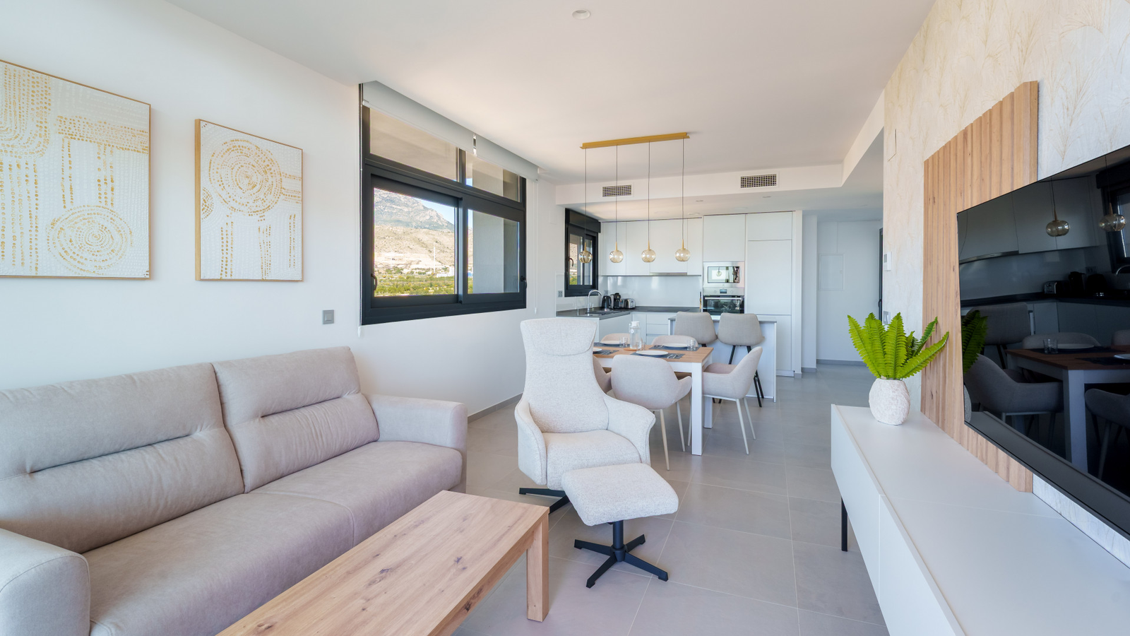 photo of Apartments on Calle Pdte. Adolfo Suárez, 14, 03502 Benidorm, Alicante, Spain