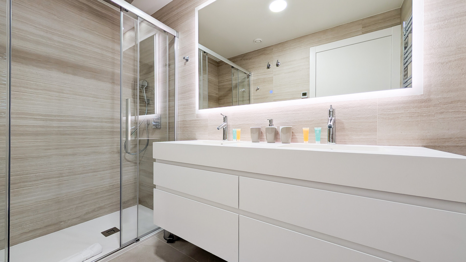 photo of Apartments on C. Brasil, 1, 03502 Benidorm, Alicante, Spain