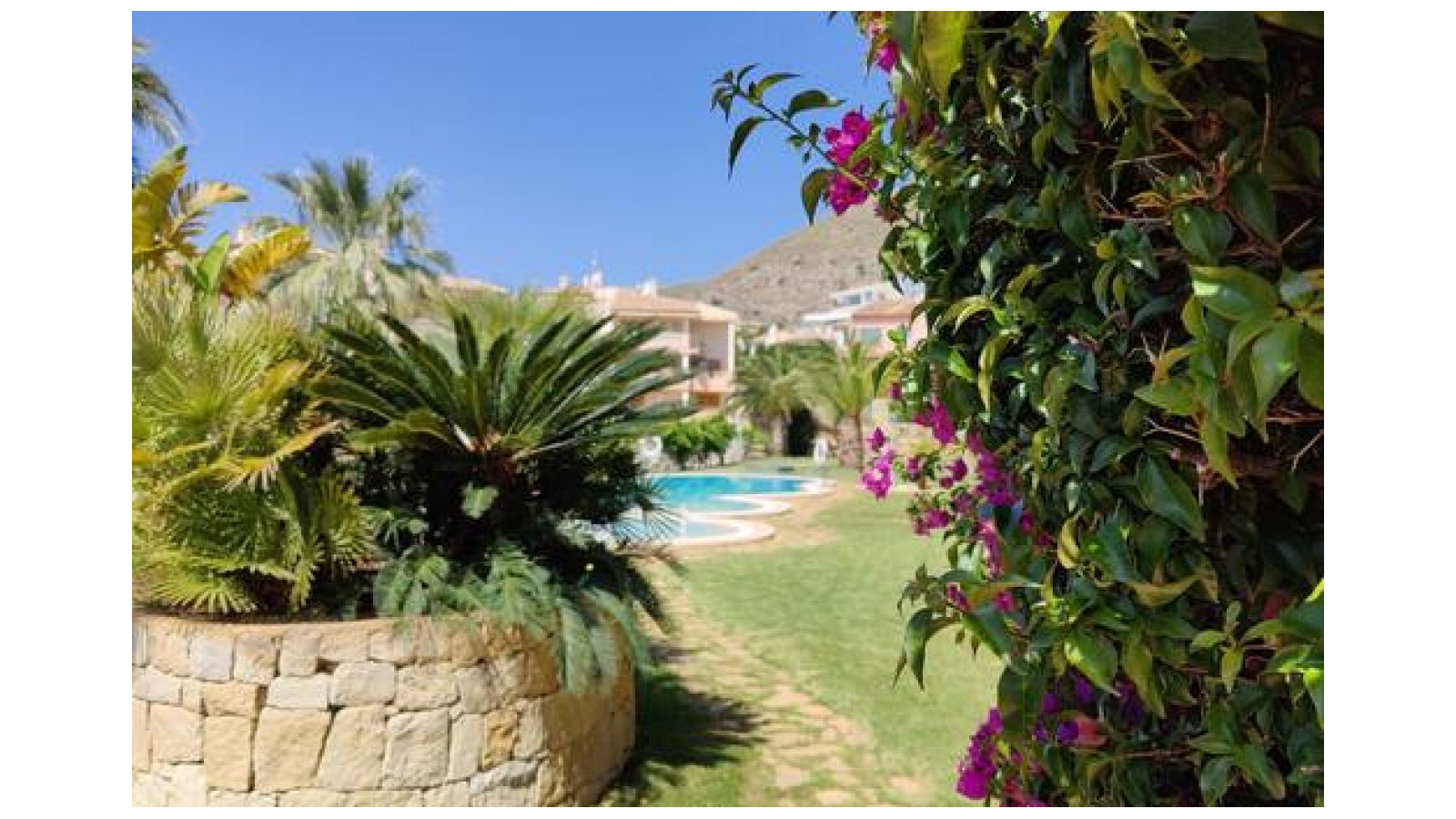 photo of Villa or house on Carrer Berna, 27, 03509 Golf Badia, Alicante, Spain