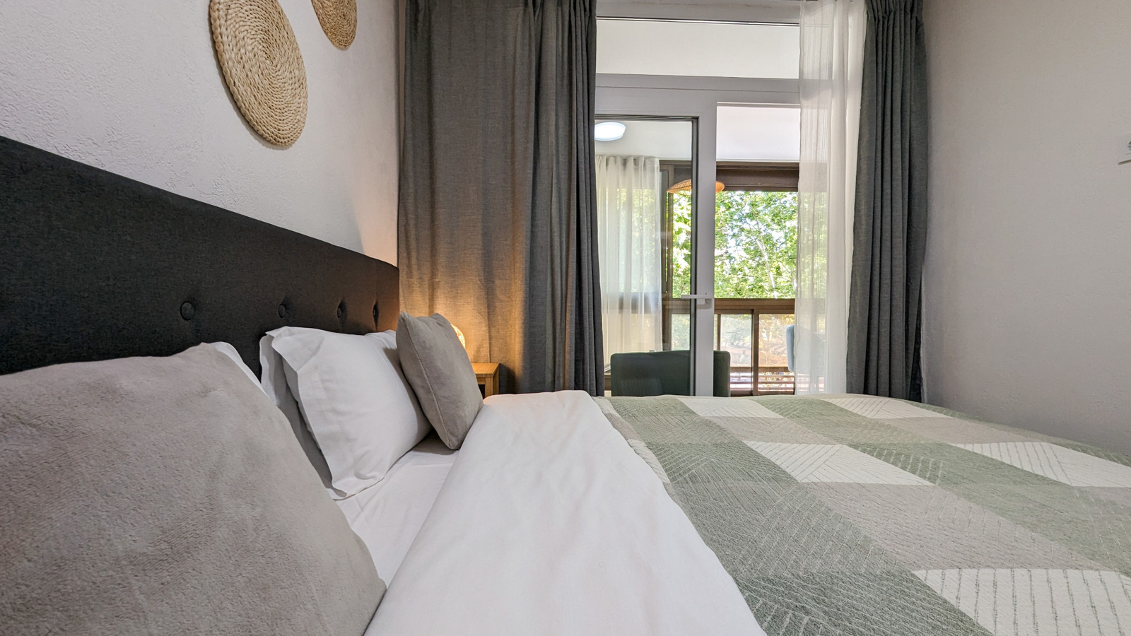 photo of Apartments on Av. del Mediterráneo, 7, 03503 Benidorm, Alicante, Spain