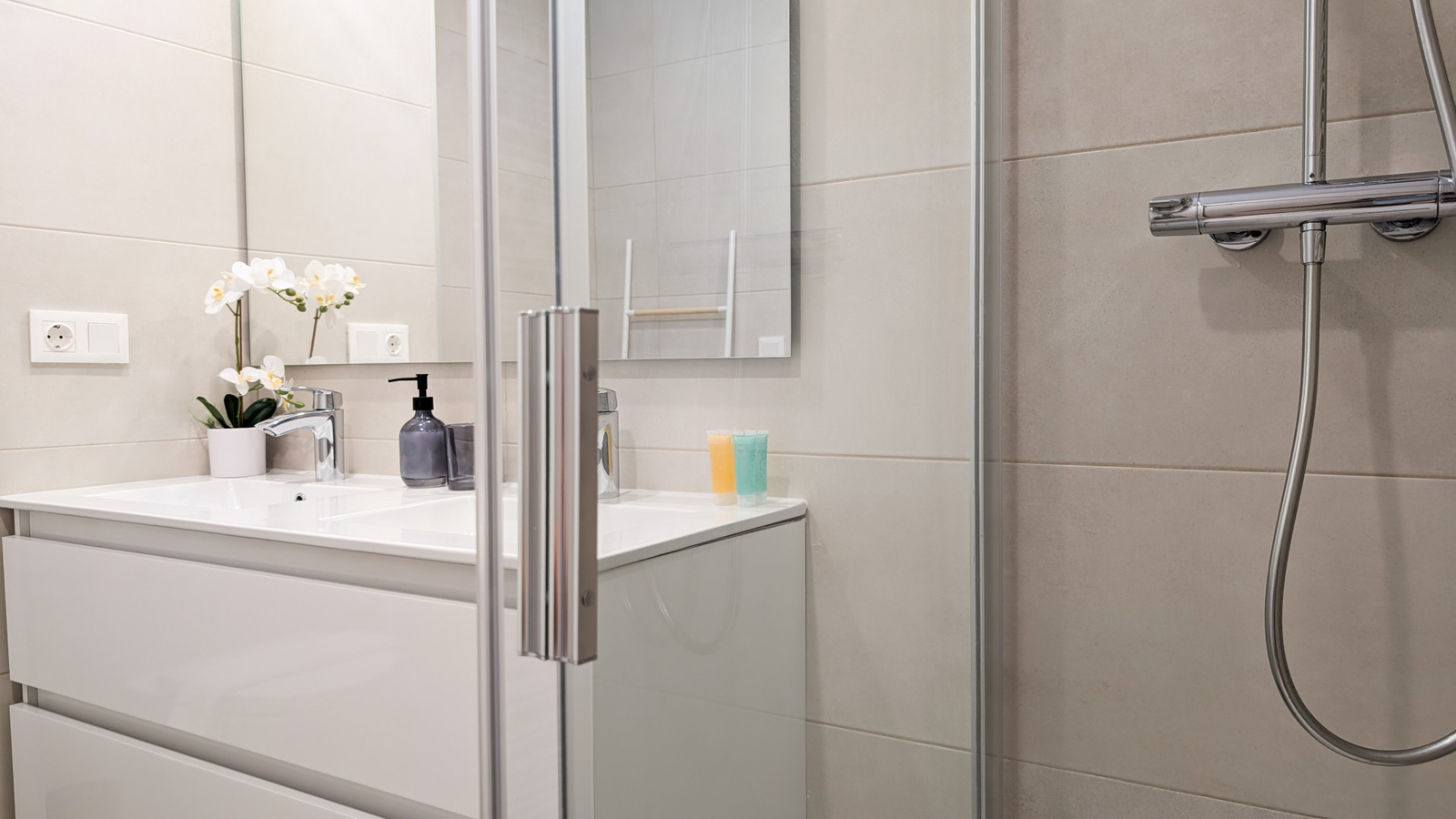 photo of Apartments on Av. Moralet, 10, 03502 Benidorm, Alicante, Spain