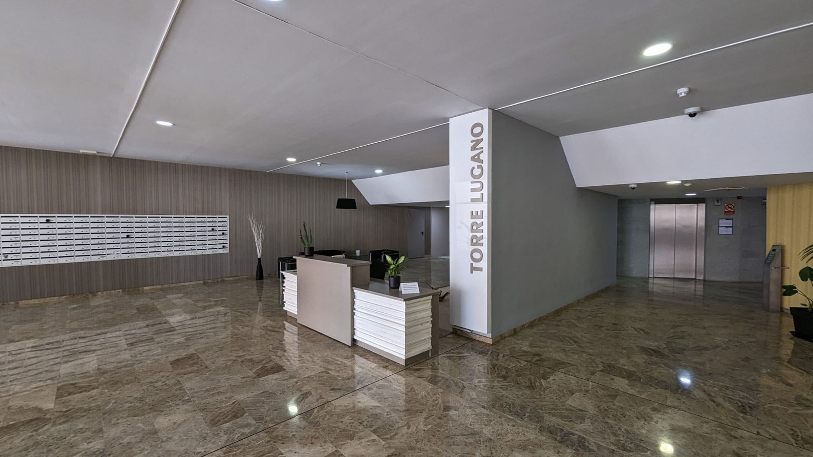 photo of Apartments on Torre Lúgano, C. de Viena, 8, 03503 Benidorm, Alicante, Spain