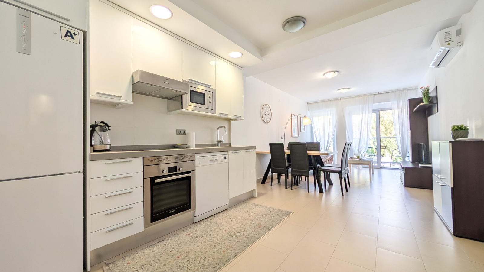 photo of Apartments on C. la Cala, 2, 03502 Benidorm, Alicante, Spain