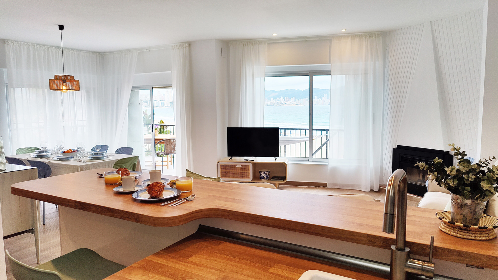 photo of Villa or house on Av. Vicente Llorca Alós, 34, 03502 Benidorm, Alicante, Spain