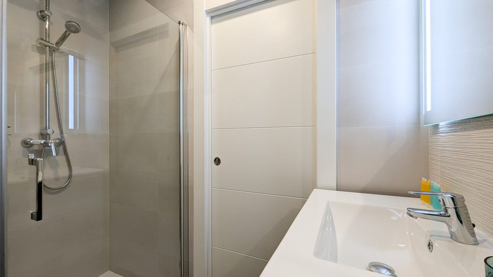 photo of Apartments on Carrer d'Equador, 5, 03509 Benidorm, Alicante, Spain