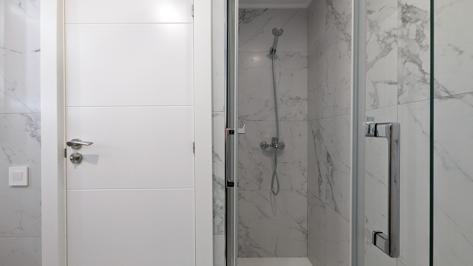 photo of Apartments on Av. del Mediterráneo, 7, 03503 Benidorm, Alicante, Spain