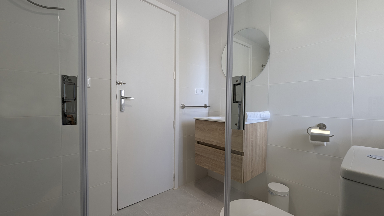 photo of Apartments on Av. del Mediterráneo, 42, 03503 Benidorm, Alicante, Spain