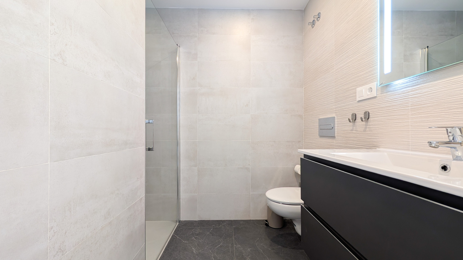 photo of Apartments on Carrer d'Equador, 5, 03509 Benidorm, Alicante, Spain
