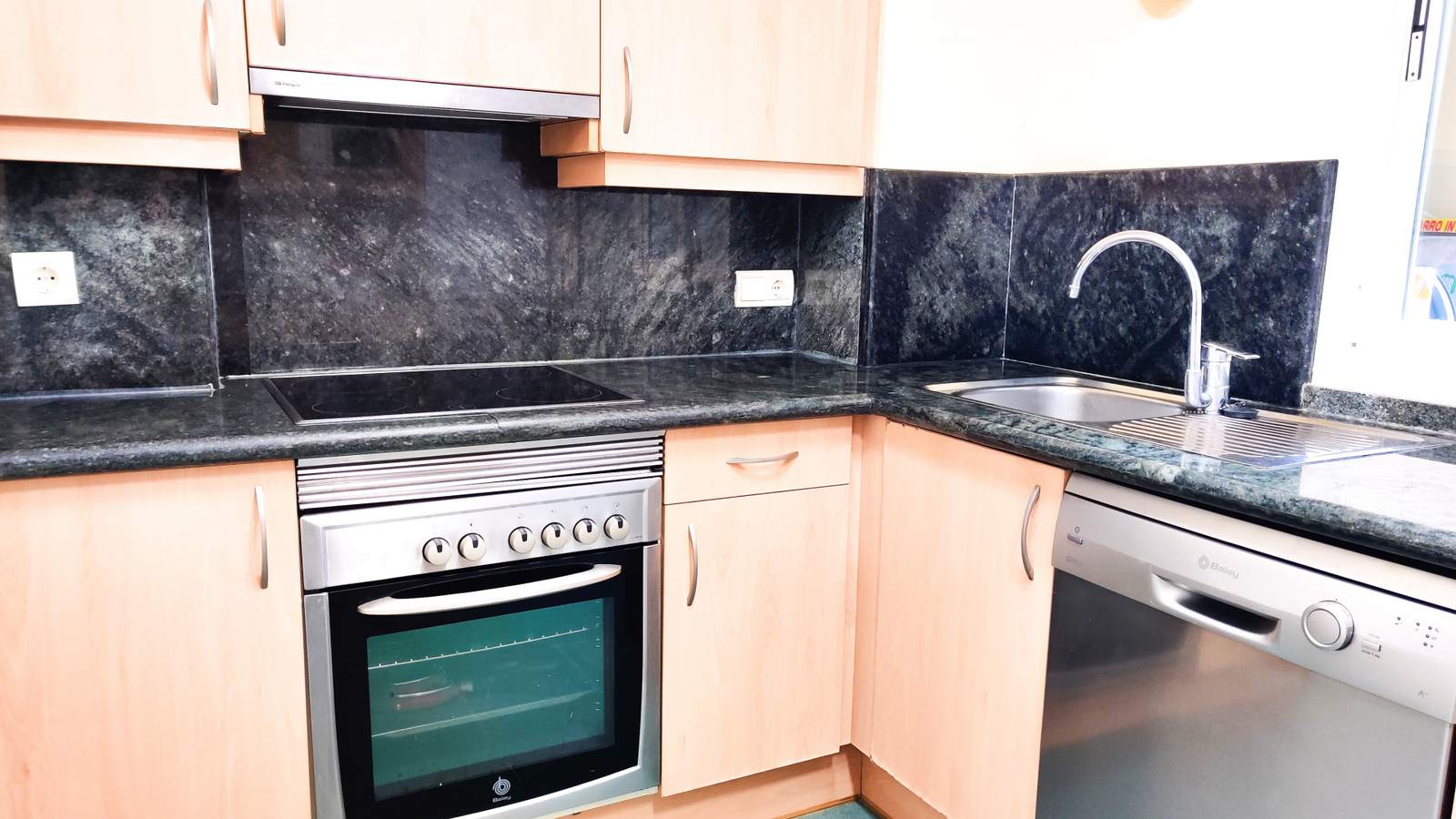 photo of Villa or house on Carrer Xaloc, 5, 03570 Benidorm, Alicante, Spain