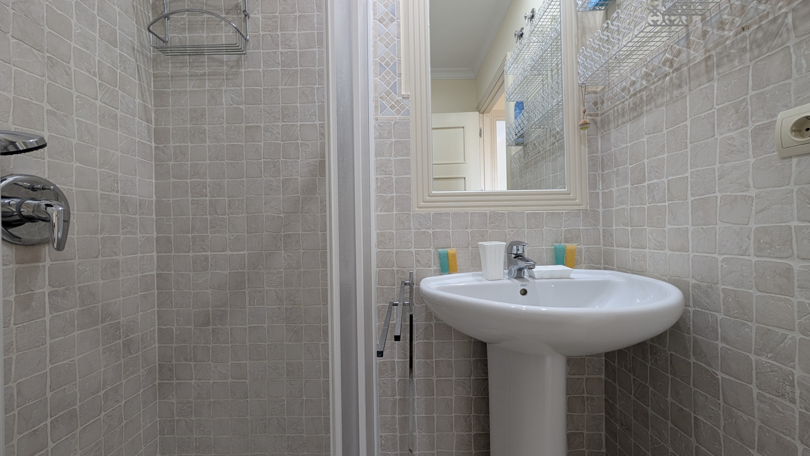 photo of Villa or house on Partida la Olla, 12, 03590 Altea, Alicante, Spain