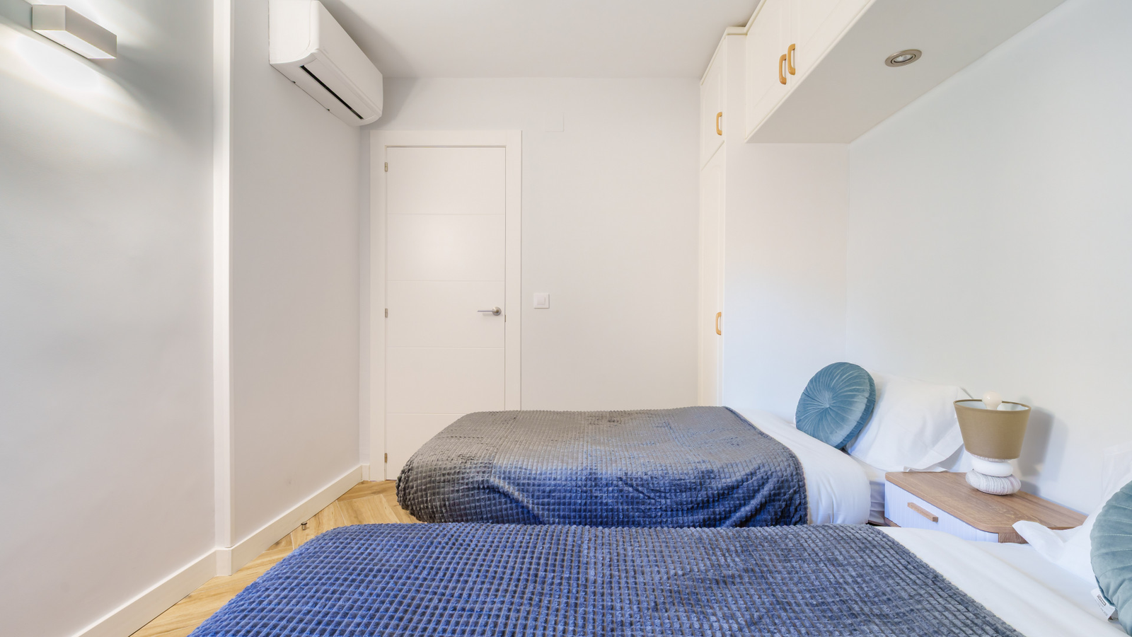 photo of Apartments on Calle Avilés, 10, 03502 Benidorm, Alicante, Spain