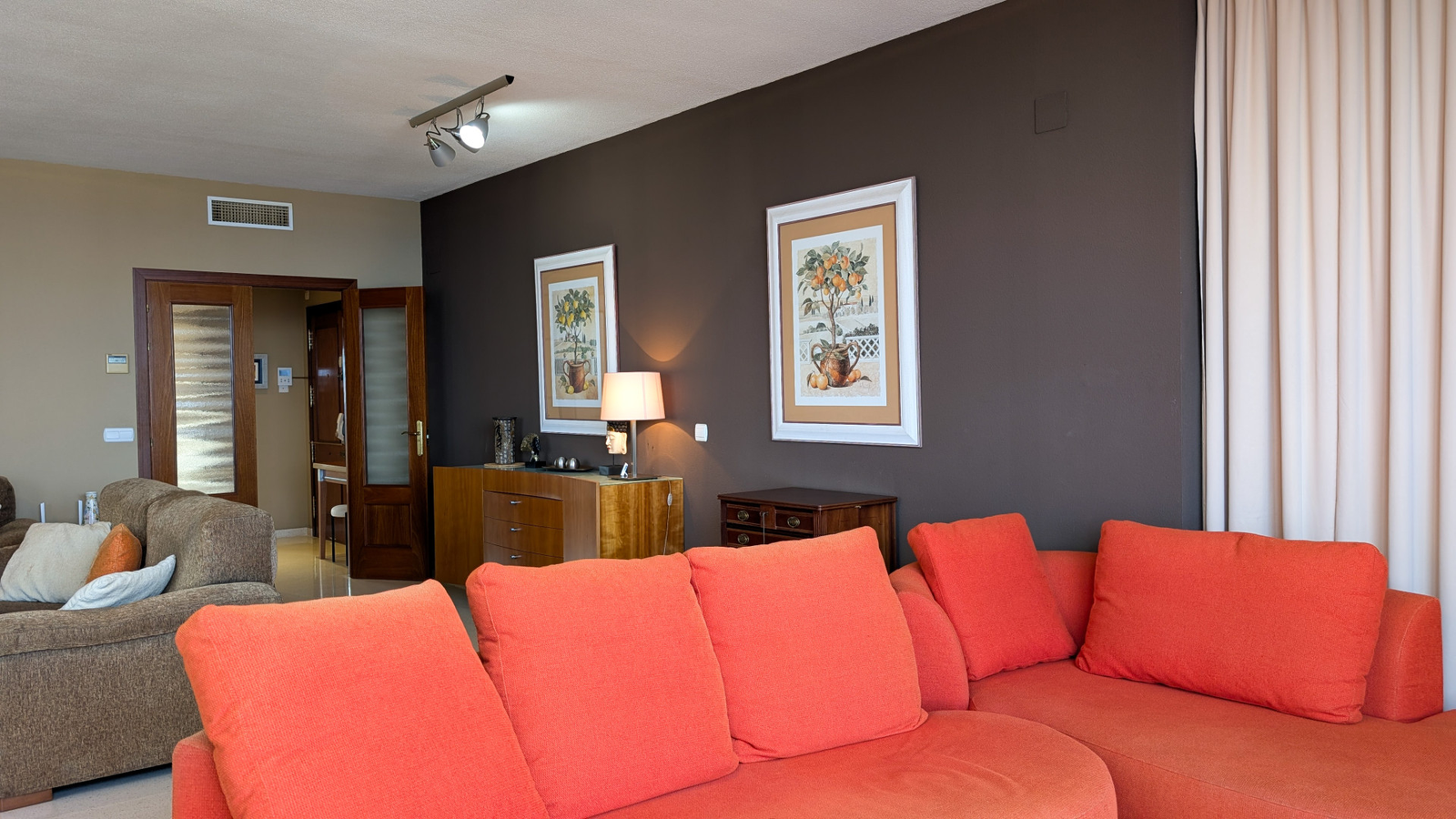 photo of Apartments on Av. Murtal, 22, 03502 Benidorm, Alicante, Spain
