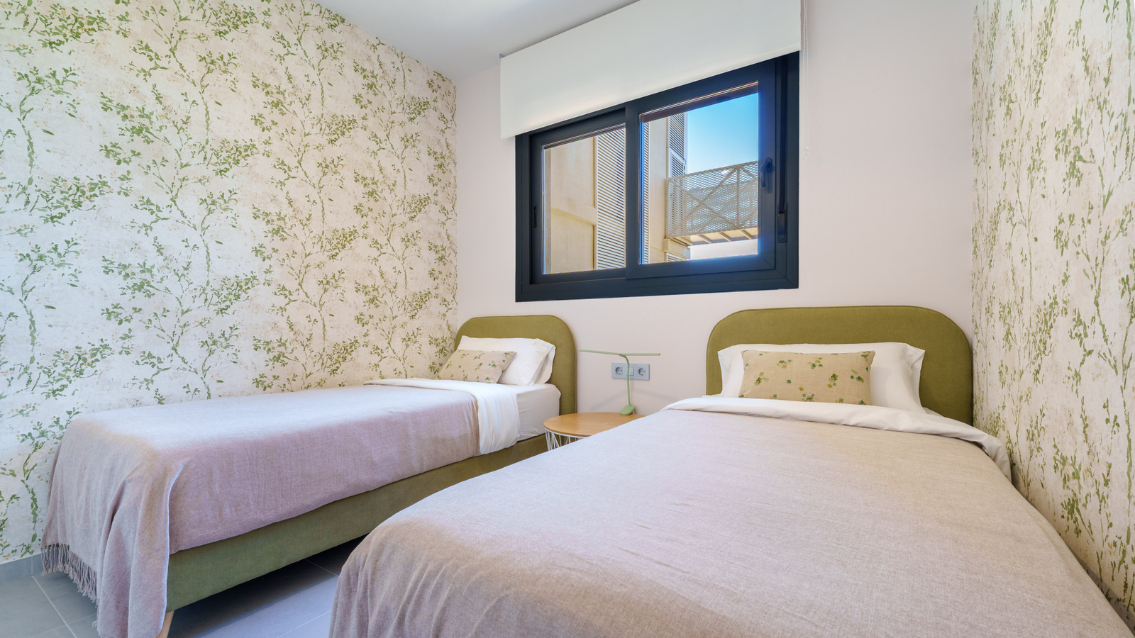 photo of Apartments on Calle Pdte. Adolfo Suárez, 14, 03502 Benidorm, Alicante, Spain