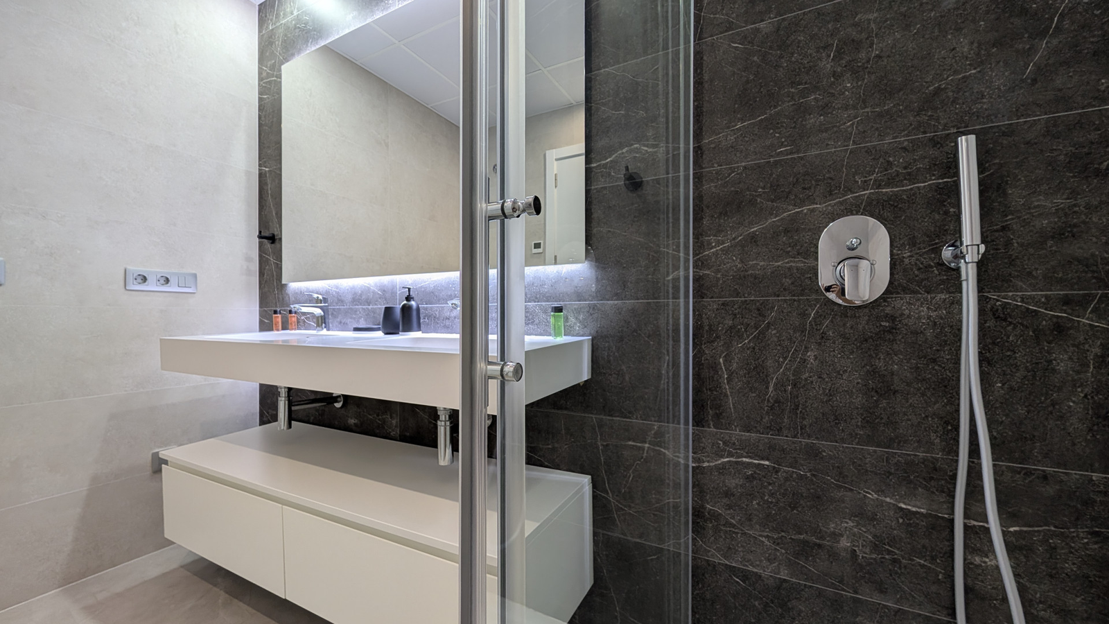 photo of Apartments on Av. Puerto Rico, 1, 03502 Benidorm, Alicante, Spain