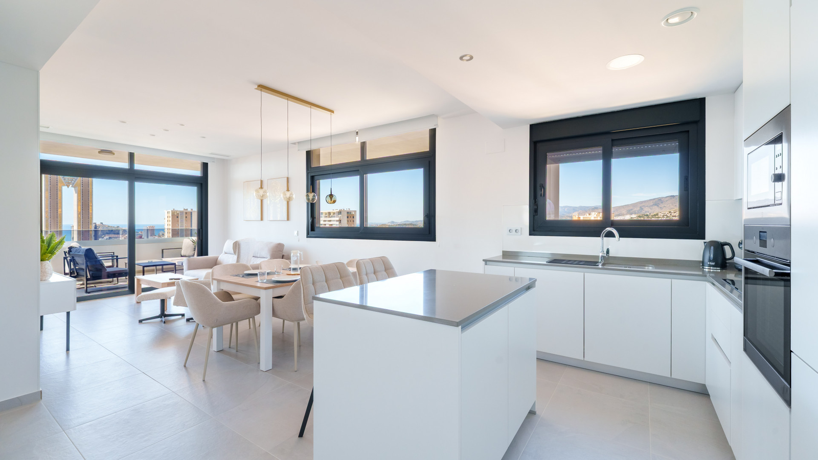 photo of Apartments on Calle Pdte. Adolfo Suárez, 14, 03502 Benidorm, Alicante, Spain