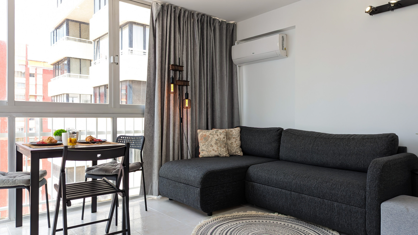 photo of Apartments on C. Sierra Dorada, 2, 03503 Benidorm, Alicante, Spain