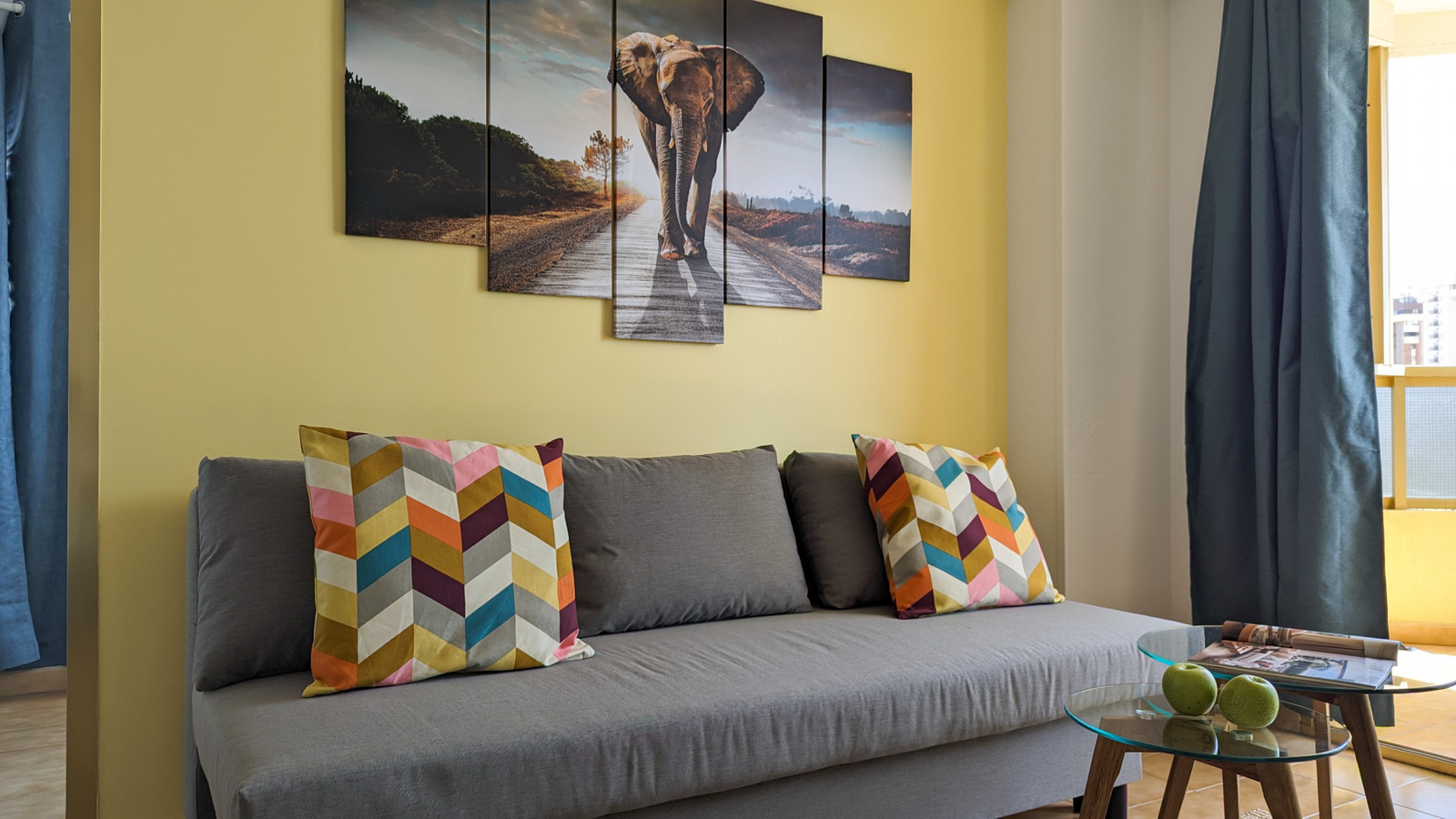 photo of Apartments on Playa de Levante, C. Gerona, 30, 03503 Benidorm, Alicante, Spain