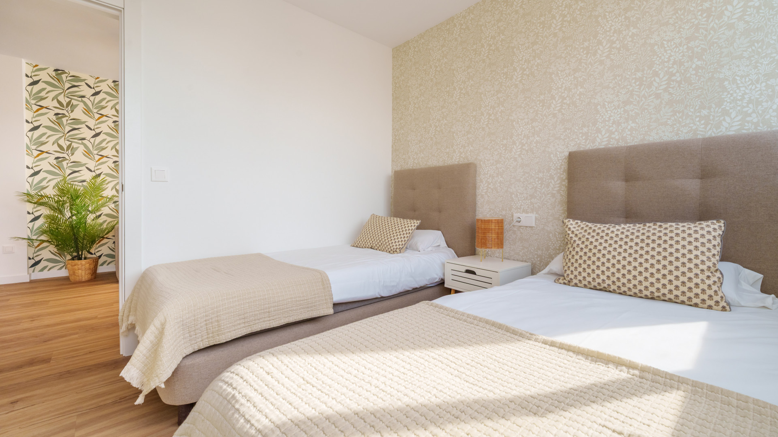 photo of Apartments on Av. del Mediterráneo, 43, 03503 Benidorm, Alicante, Spain