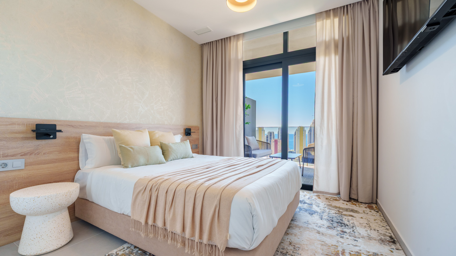 photo of Apartments on Calle Pdte. Adolfo Suárez, 14, 03502 Benidorm, Alicante, Spain