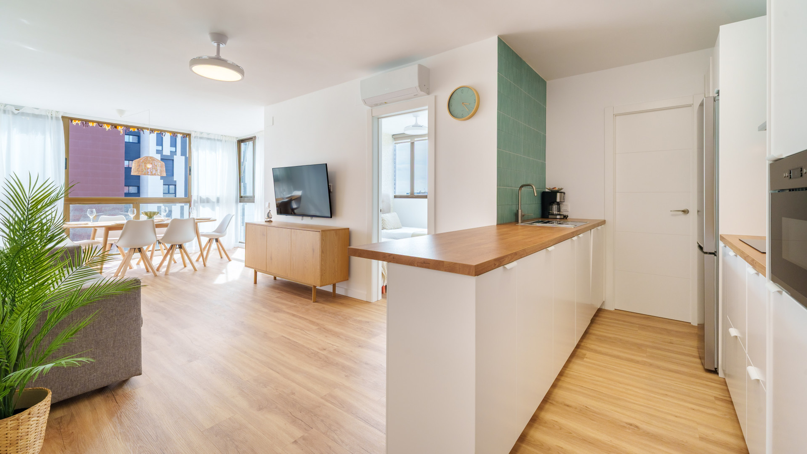 photo of Apartments on Av. del Mediterráneo, 43, 03503 Benidorm, Alicante, Spain