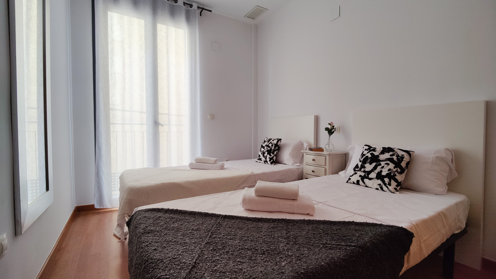 photo of Apartments on Pl. del Carmen, 14, 03002 Alicante, Spain